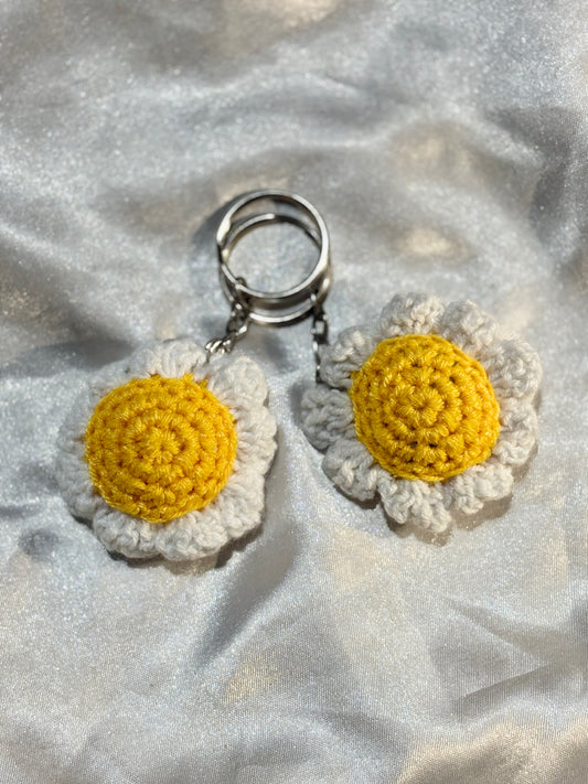 Crochet daisy keychain